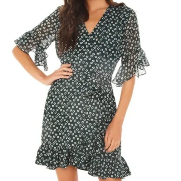 1 State Short Sleeve Flower Etching Wrap Dress - Picture 1 of 7